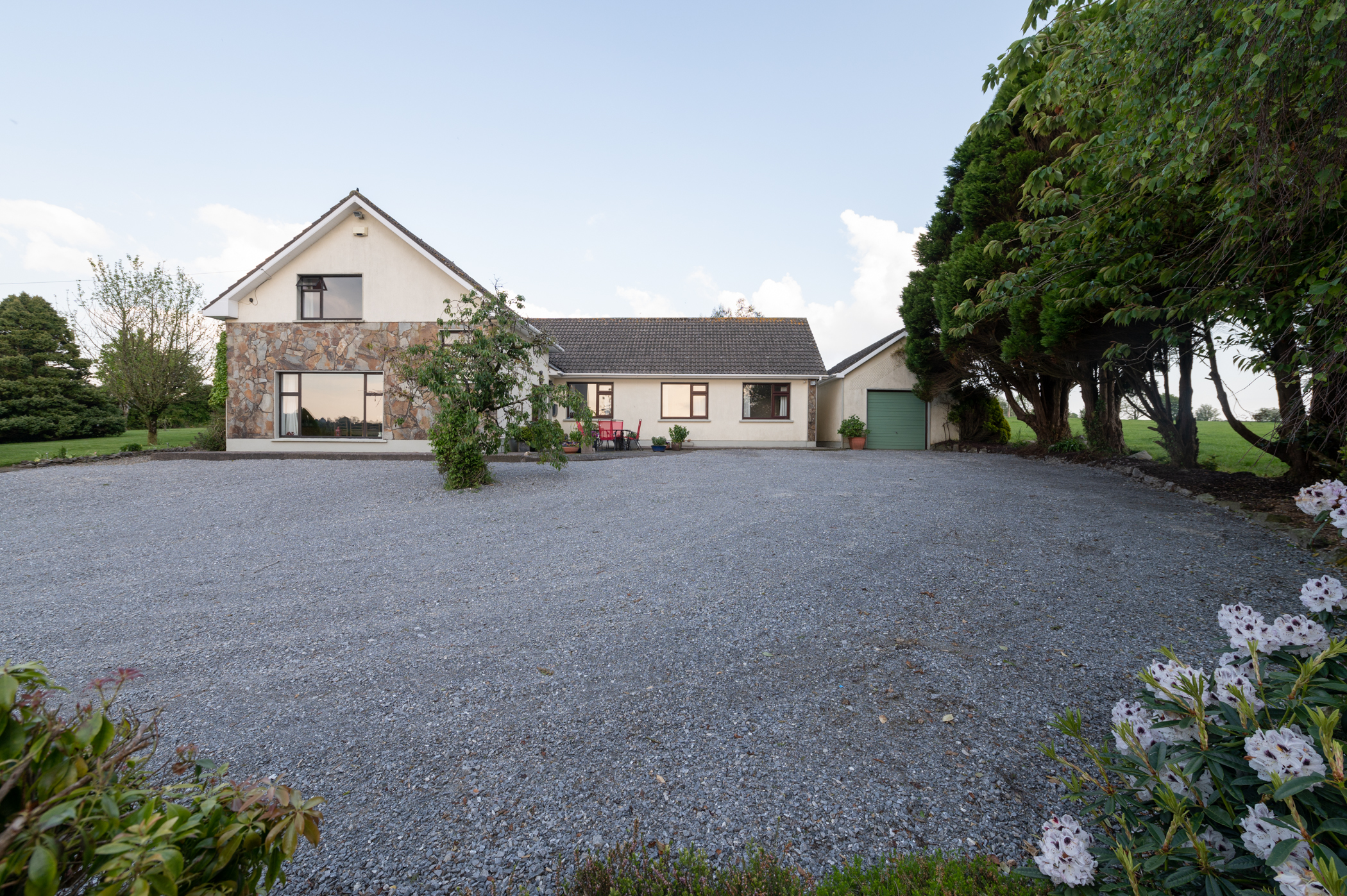 102 Corbiere