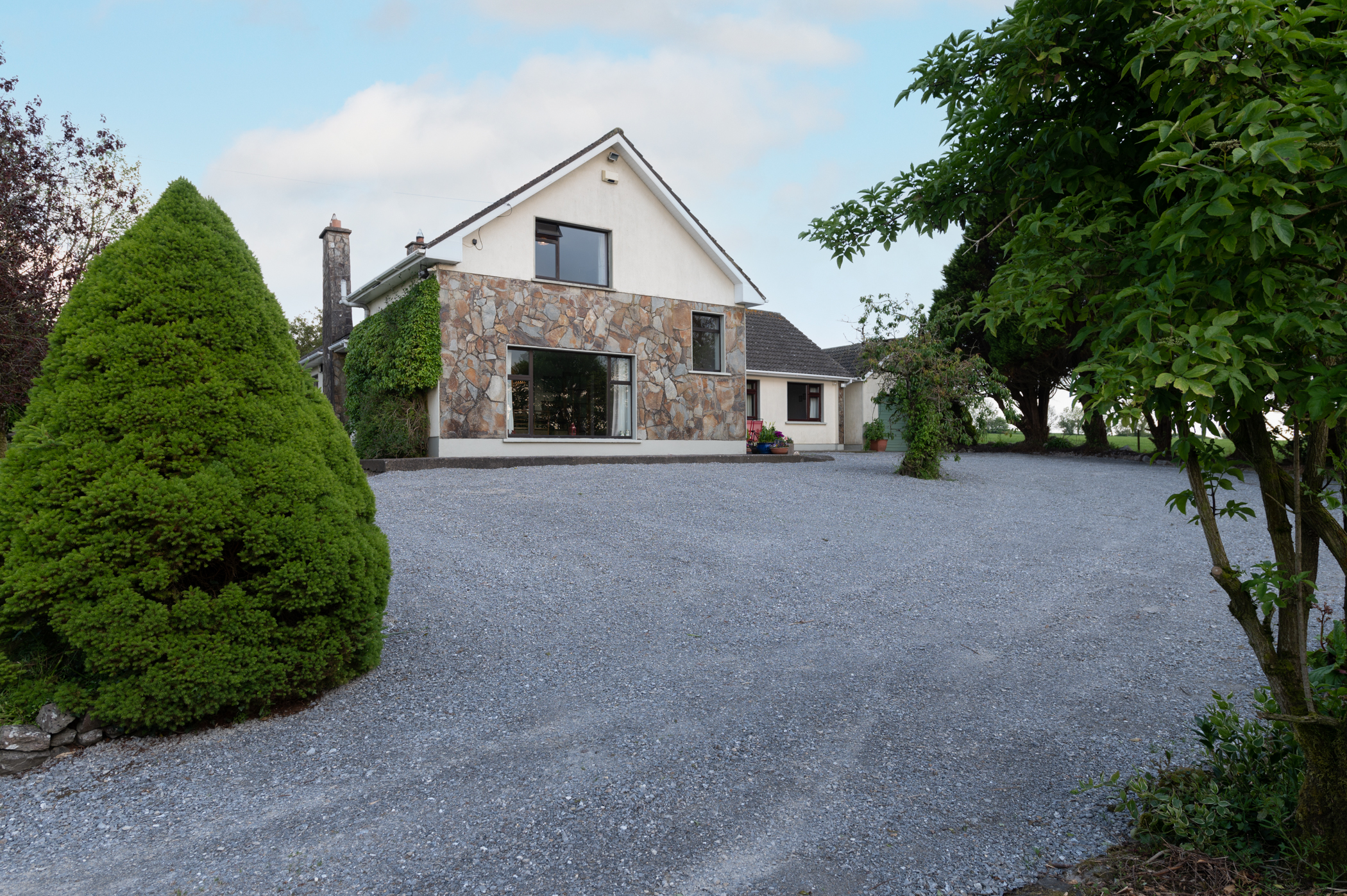 108 Corbiere